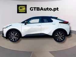 Branco Usado 2024 Toyota C-HR SUV | € 37.900 (Preço elevado)