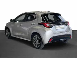 Cinzento Usado 2024 Toyota Yaris Hybrid | € 27.750 (Preço elevado)