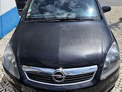 Usado 2005 Opel Zafira Sedan | € 5.750 (Preço justo)