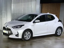 Branco Usado 2021 Toyota Yaris Hybrid | € 19.990 (Preço justo)