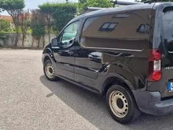 Preto Usado 2016 Peugeot Partner Monovolume | € 7.995 (Super Preço)