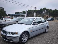 Cinzento Usado 2002 BMW 320 Citadino | € 4.500 (Bom preço)