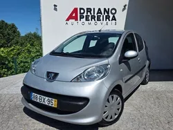 Cinza Usado 2006 Peugeot 107 Citadino | € 7.500 (Preço justo)