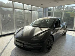 Preto Usado 2022 Tesla Model 3 Sedan | € 31.900 (Bom preço)