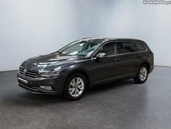Cinza Usado 2022 VW Passat Business Carrinha | € 22.990 (Preço justo)