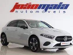 Cinza Usado 2024 Mercedes A250 Sedan | € 42.500