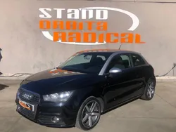 Preto Usado 2011 Audi A1 Attraction Citadino | € 10.750 (Preço justo)