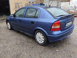 Usado 2002 Opel Astra Sedan | € 1.850 (Bom preço)