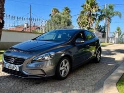 Cinzento Usado 2014 Volvo V40 Carrinha | € 10.900 (Preço justo)