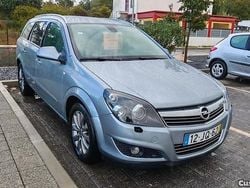 Cinza Usado 2010 Opel Astra Sedan | € 4.350 (Bom preço)
