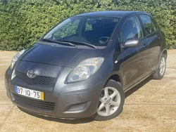 Usado 2010 Toyota Yaris Sedan | € 5.200
