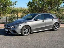 Cinza Usado 2018 Mercedes A180 AMG line | € 26.480 (Preço justo)