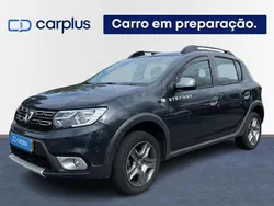 Cinzento Usado 2018 Dacia Sandero Citadino | € 12.500 (Preço justo)