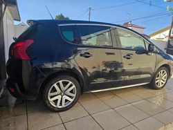 Preto Usado 2013 Peugeot 3008 Carrinha | € 10.000