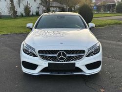 Branco Usado 2016 Mercedes C200 | € 28.000