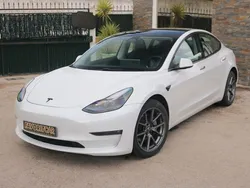 Branco Usado 2022 Tesla Model 3 Long Range Sedan | € 34.000 (Preço justo)