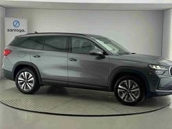 Cinzento Novo 2025 Skoda Kodiaq Selection SUV | € 43.038