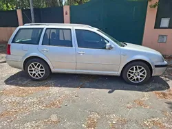 Cinzento Usado 2000 VW Bora Sedan | € 2.750
