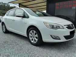 Branco Usado 2015 Opel Astra Selection Citadino | € 8.950 (Bom preço)