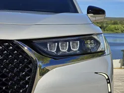 Cinzento Usado 2021 DS Automobiles DS7 Crossback SUV | € 22.900 (Preço justo)