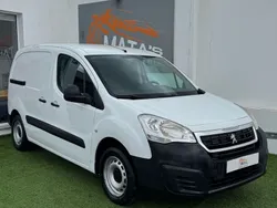 Branco Usado 2018 Peugeot Partner Style Monovolume | € 12.999 (Preço justo)