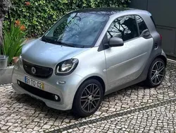 Cinzento Usado 2017 Smart ForTwo Coupé Brabus Coupé | € 17.800 (Preço justo)