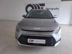 Bege Usado 2024 Kia Niro SUV | € 30.490 (Preço justo)