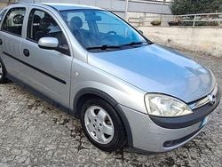 Usado 2002 Opel Corsa Sedan | € 2.885 (Preço elevado)