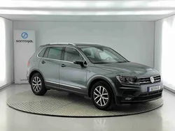 Cinzento Usado 2018 VW Tiguan SUV | € 27.990 (Preço justo)