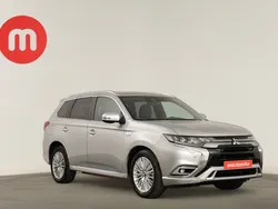 Usado 2020 Mitsubishi Outlander Instyle SUV | € 24.499 (Preço elevado)