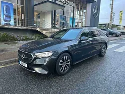 Cinzento Usado 2024 Mercedes 220 | € 57.400