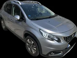 Usado 2018 Peugeot 2008 Allure SUV | € 10.900 (Bom preço)