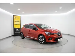 Vermelho Usado 2023 Renault Clio V Techno | € 18.780 (Preço justo)
