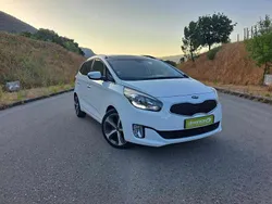 Branco Usado 2014 Kia Carens Monovolume | € 14.950 (Caro)