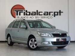 Cinzento Usado 2012 Skoda Octavia GreenLine Carrinha | € 7.900 (Preço justo)