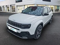 Branco Usado 2025 Jeep Avenger Summit SUV | € 26.900 (Preço justo)
