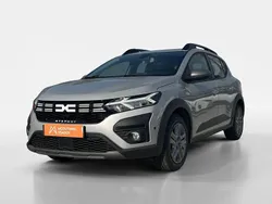 Cinza Usado 2023 Dacia Sandero Expression Citadino | € 17.900 (Preço elevado)