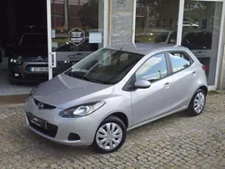 Cinzento Usado 2009 Mazda 2 Comfort | € 6.450 (Bom preço)