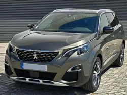Cinza Usado 2020 Peugeot 5008 GT-line Monovolume | € 28.900 (Preço elevado)