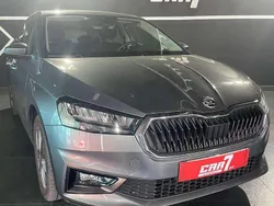 Cinza Usado 2024 Skoda Fabia Ambition | € 16.990 (Preço justo)