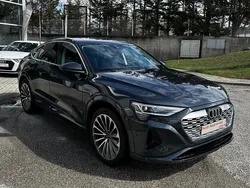 Cinzento Usado 2024 Audi Q8 Sportback e-tron Advanced SUV | € 69.000