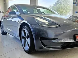 Cinzento Usado 2019 Tesla Model 3 Sedan | € 17.999 (Bom preço)