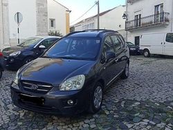 Usado 2008 Kia Carens Monovolume | € 3.700