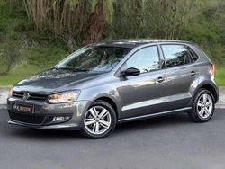 Cinzento Usado 2013 VW Polo Citadino | € 9.950 (Bom preço)