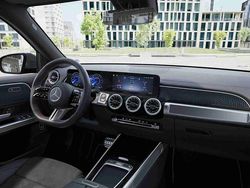 Cinzento Novo 2025 Mercedes EQB250+ Edition SUV | € 65.375 (Caro)