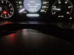 Usado 2004 Mercedes E220 Sedan | € 6.550 (Preço justo)