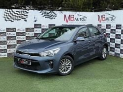 Azul Usado 2017 Kia Rio | € 10.900 (Preço justo)