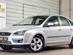 Cinzento Usado 2006 Ford Focus | € 2.750 (Caro)