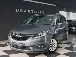 Cinzento Usado 2017 Opel Zafira Innovation Monovolume | € 14.990 (Preço justo)