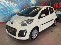 Branco Usado 2014 Citroën C1 Feel Citadino | € 6.750 (Bom preço)